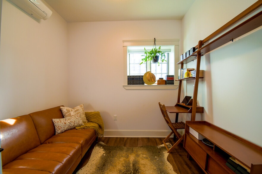 Building Photo - 2461 Adams Ave