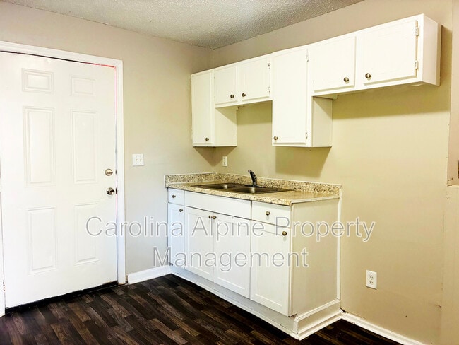Building Photo - 249 Scruggs St