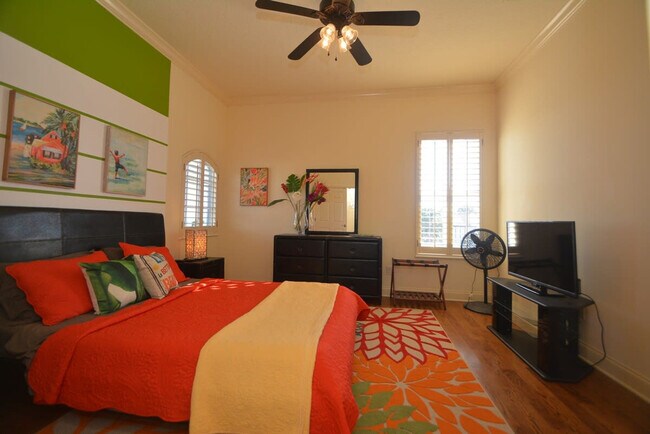 Building Photo - 58 Ocean St