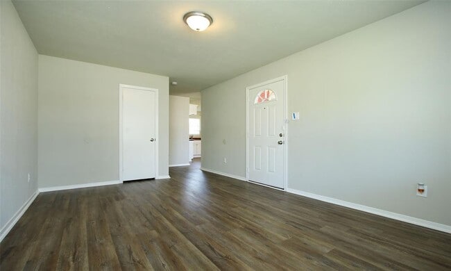 Building Photo - 6326 Guadalupe St