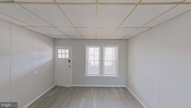 Building Photo - 2610 W 7th St