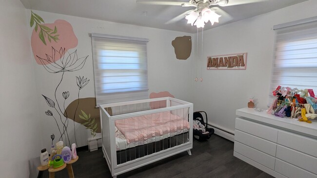 Building Photo - Welcome to this gem located in the heart o...