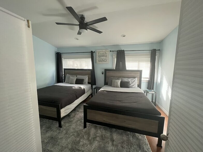 Building Photo - 2417 Sundy Ave