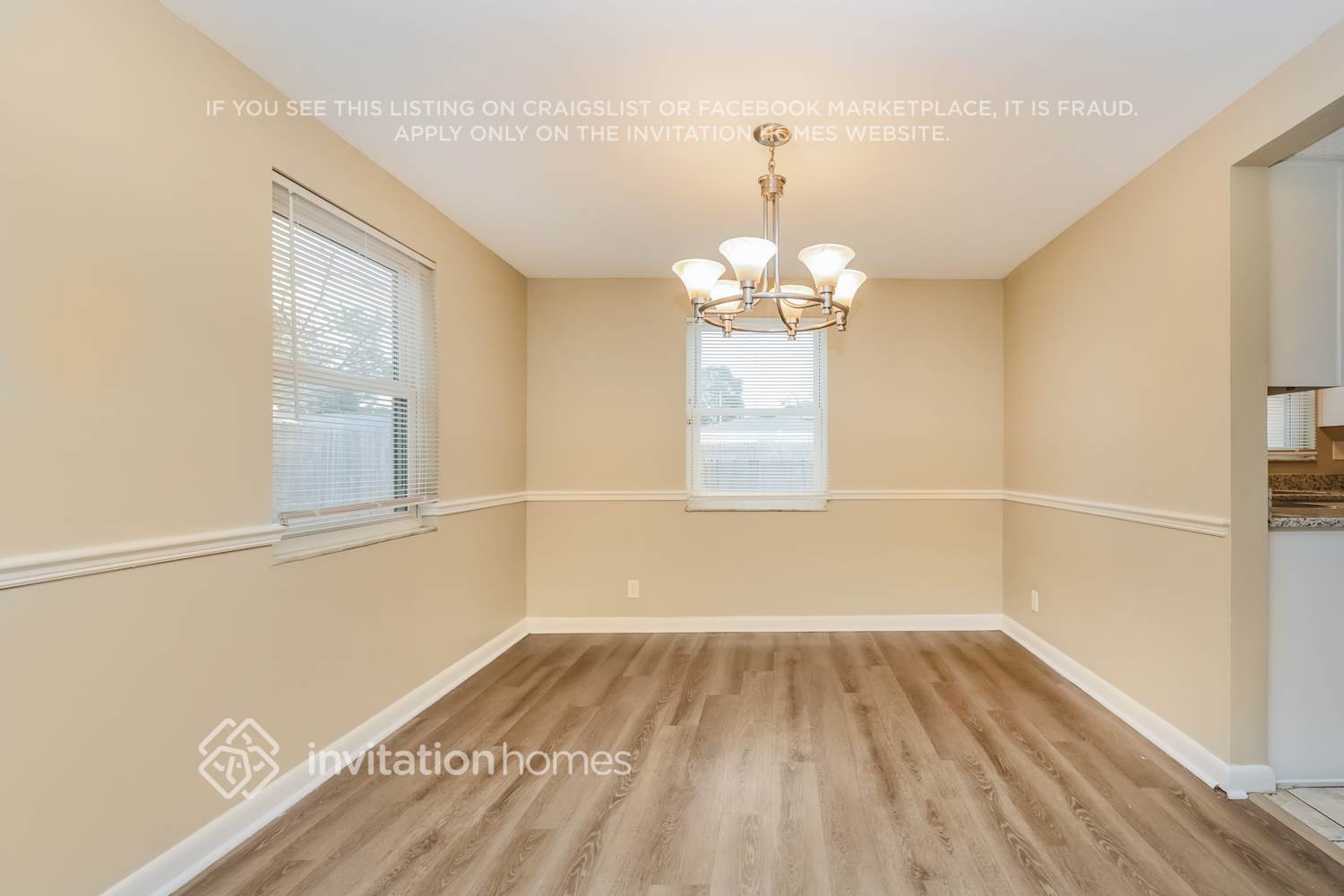 Building Photo - 1705 Village Ct