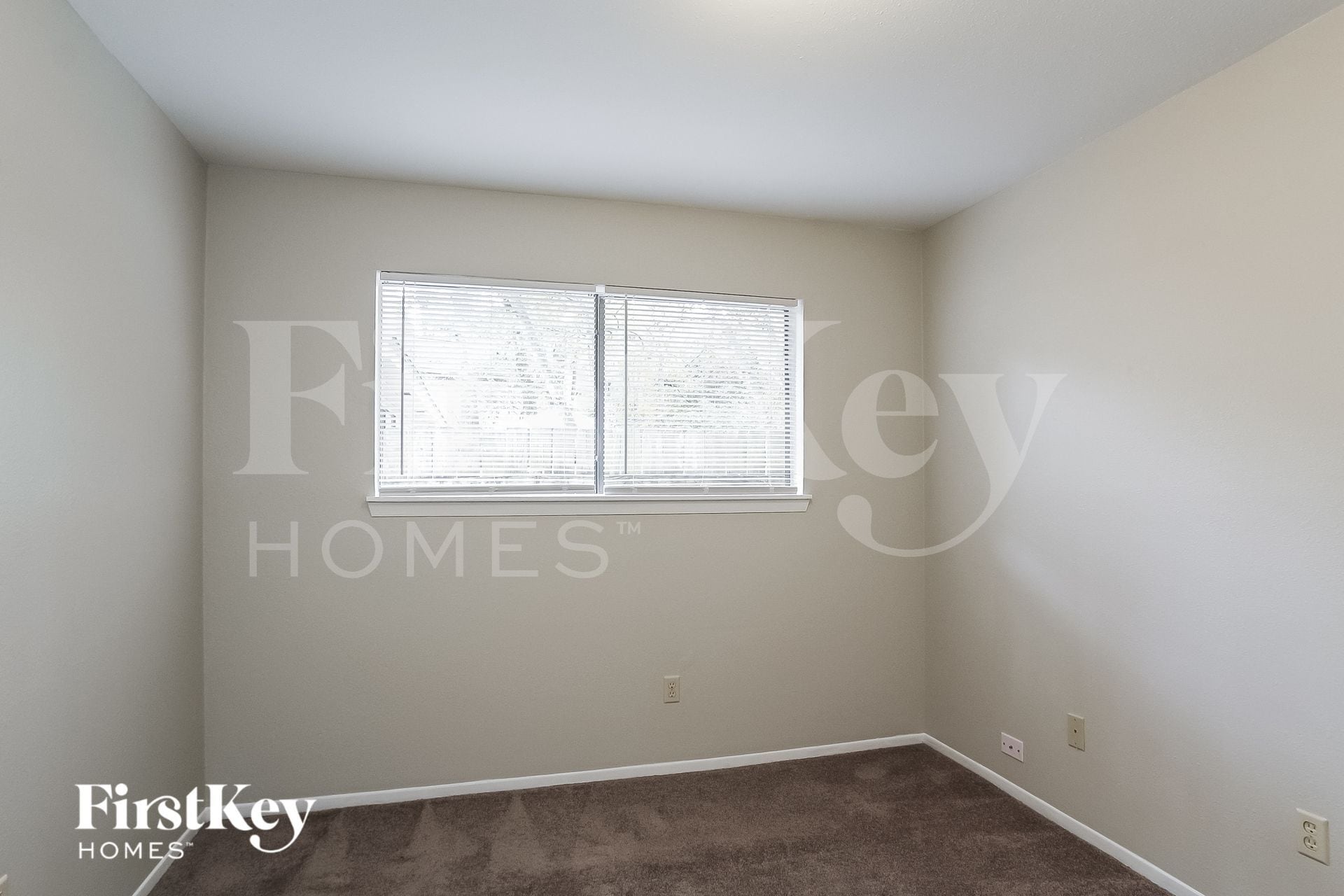 Building Photo - 9 W Bigelow Oak Ct