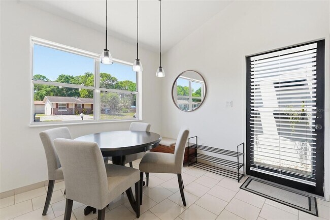Building Photo - 6336 S Lansdale Cir