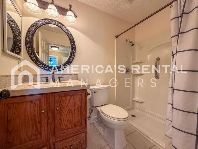 Building Photo - Inverness Area Living: Utilities Included plus Pool Access