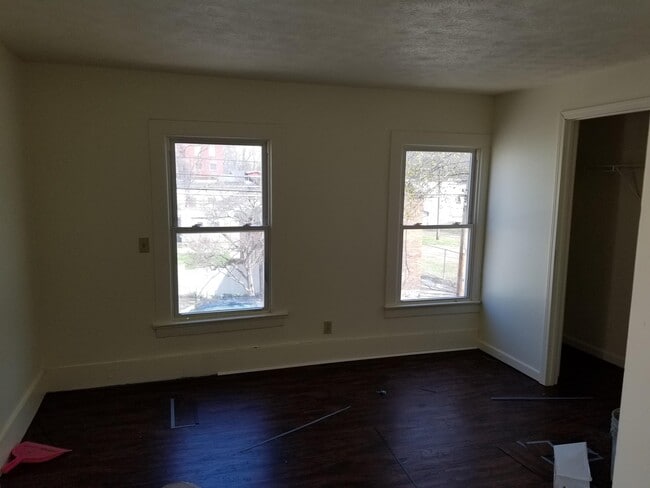 Building Photo - 113 Fayette St