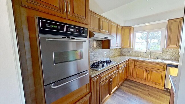 Building Photo - 1100 S Jefferson Ave