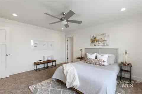 Building Photo - 1756 E Knobcone Dr