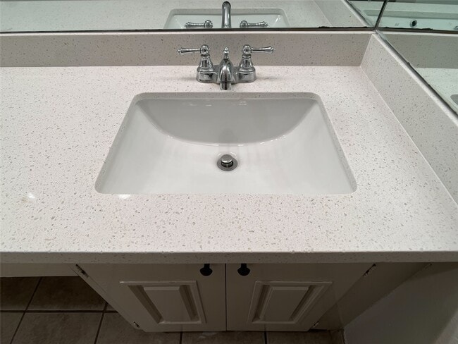 Building Photo - 3737 Wakeforest St