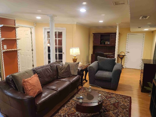 Building Photo - 6735 River Springs Ct NW