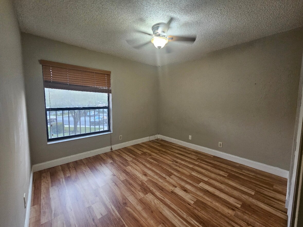 Building Photo - 2738 Carambola Cir S