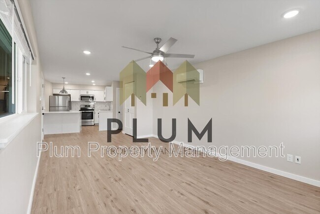 Building Photo - 705 Cleveland St