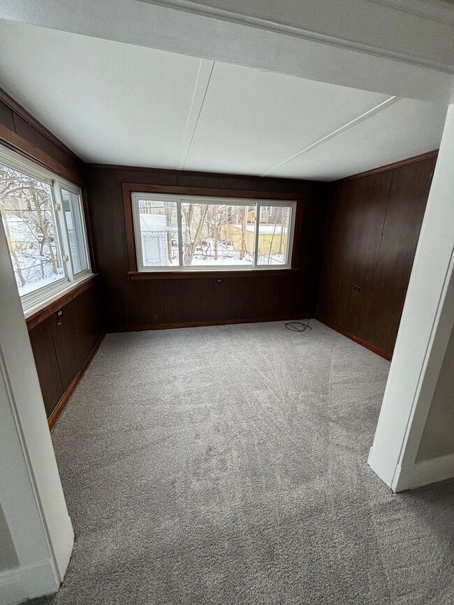 Building Photo - 847 Nela View Rd