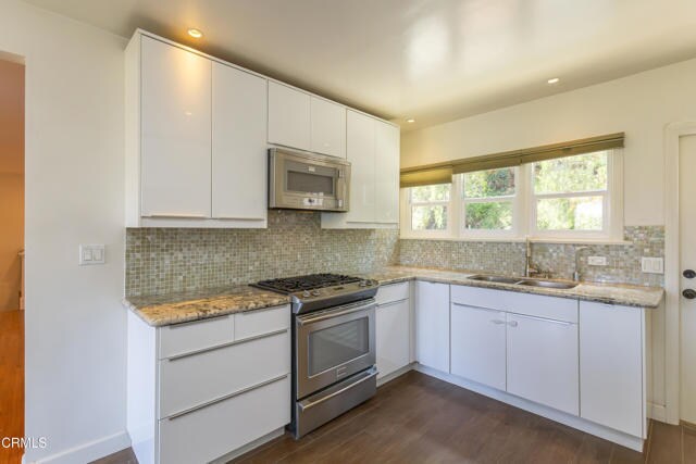 Building Photo - 854 Oneonta Dr