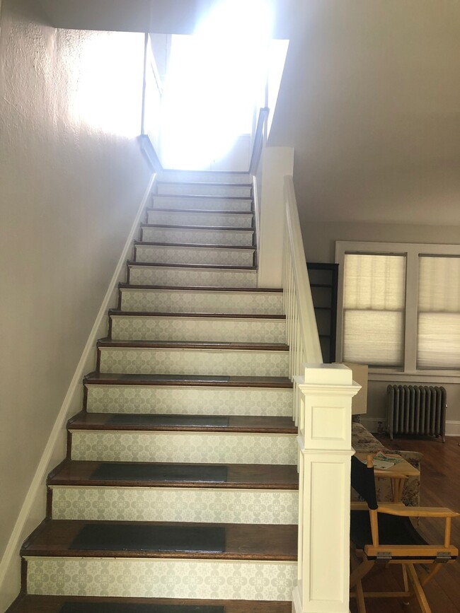 Building Photo - Convenient North location - 3 bedroom, 2 b...