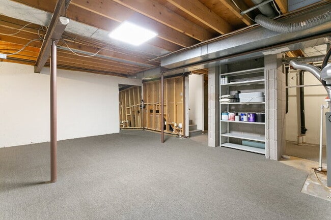 Building Photo - Charming 2BR + Loft Townhome with Stylish ...