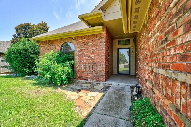 Building Photo - Comfortable Living in Edmond – 3BR with Prime Convenience