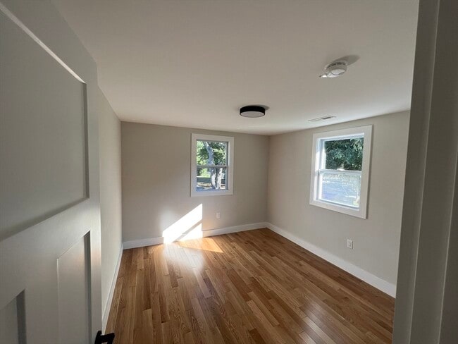 Building Photo - 40 Genetti Cir