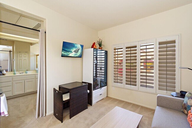Building Photo - 37948 Breeze Way