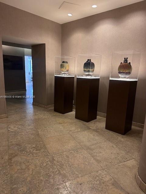 Building Photo - 1000 W Island Blvd