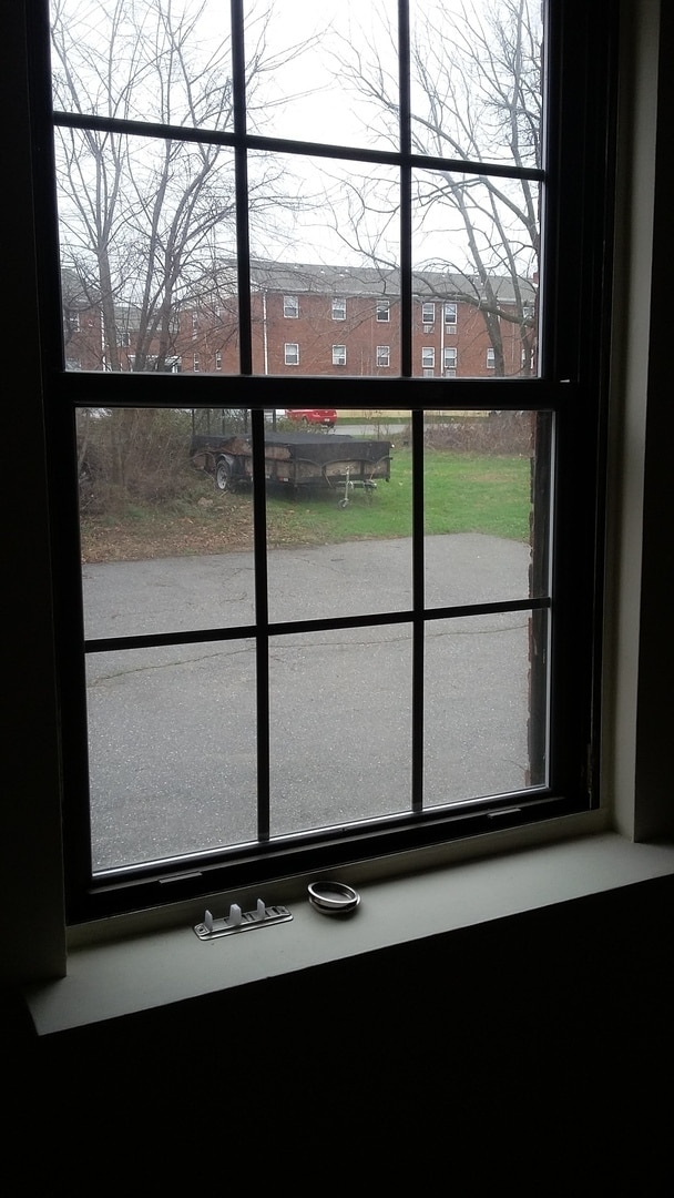 Building Photo - THOMAS_3032