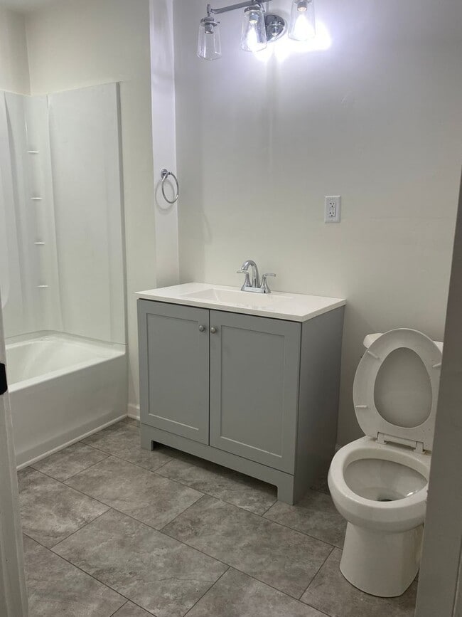 Building Photo - 2419 Terrell Pl