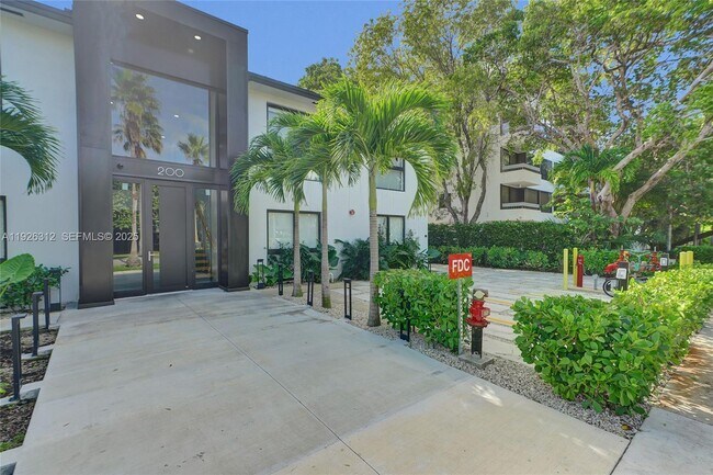 Building Photo - 200 Sunrise Dr