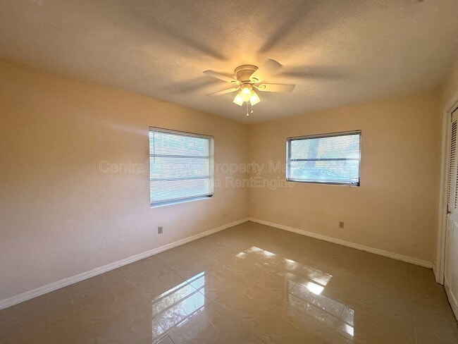 Building Photo - 612 Martin Ave