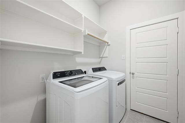 Building Photo - 4005 Sandstone Dr