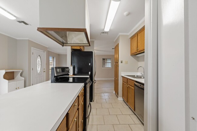 Building Photo - COMING APRIL 1ST!  NEWLY REMODELED HOME!