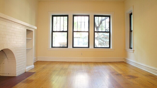 Primary Photo - 2524 N Kedzie Blvd