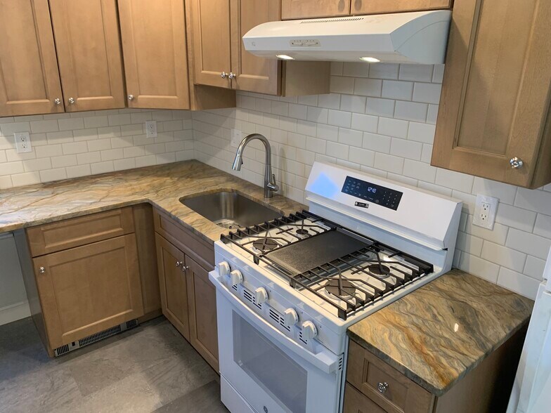 Building Photo - 22 Rantoul St