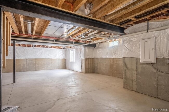 Building Photo - 5344 Birch Dr