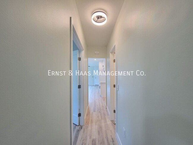 Building Photo - 1107 E. Broadway-