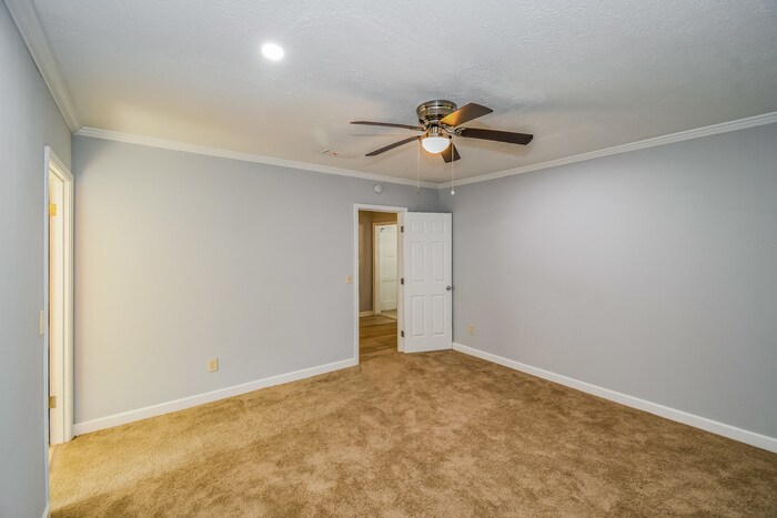 Building Photo - 4740 Cardinal Blvd