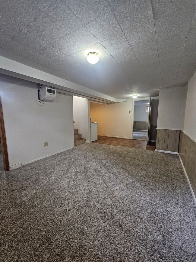 Building Photo - 4 BED | 2 BATH | SINGLE-FAMILY HOME | NORT...