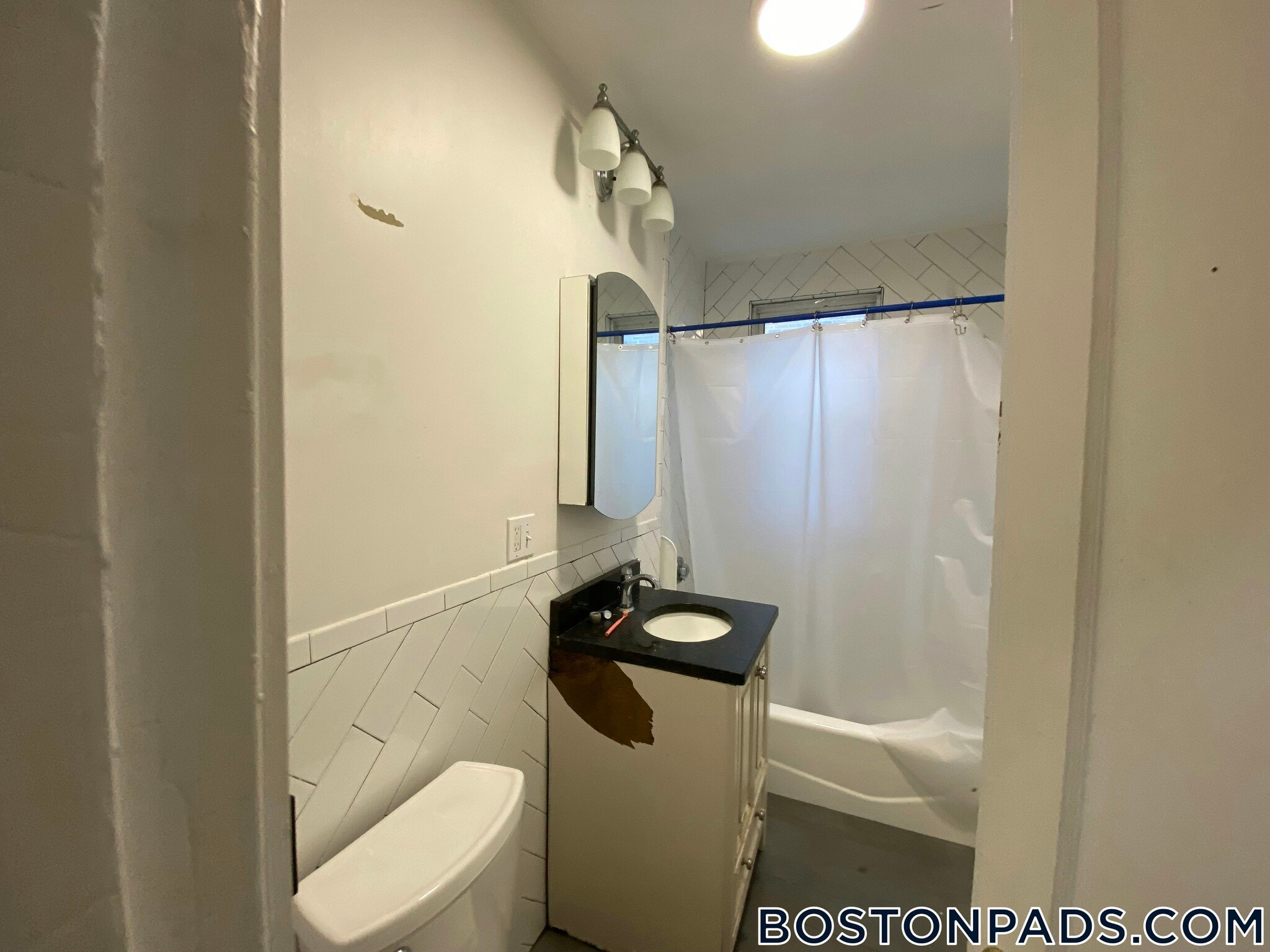 Building Photo - 15 Scottfield Rd