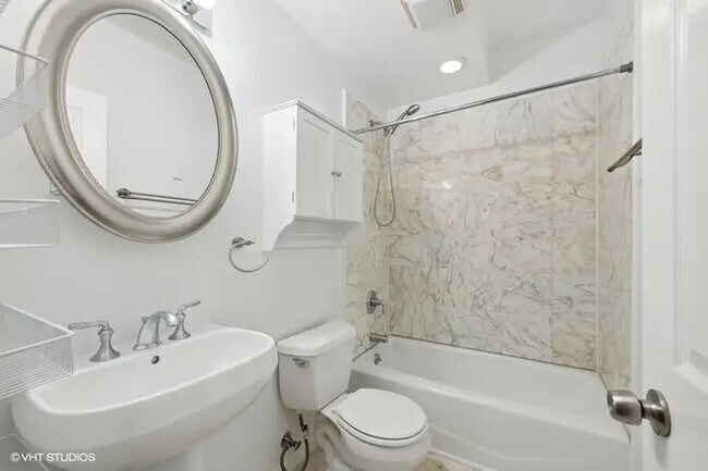 Bathroom #1 - 1614 W Columbia Ave