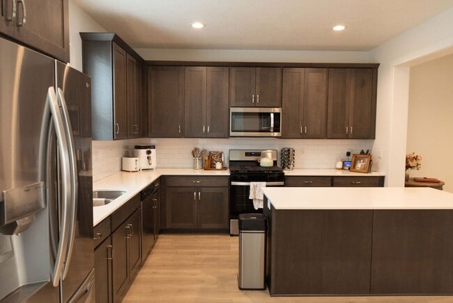 Building Photo - 638 Autumn Ash Cir
