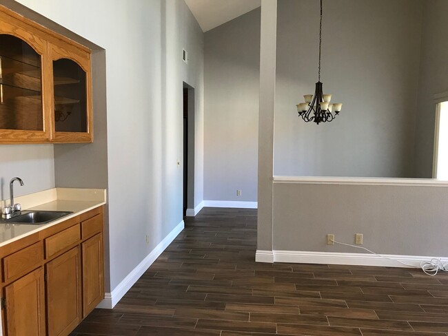 Building Photo - 3 Bed 2 Bath House in El Cajon - Brand New...