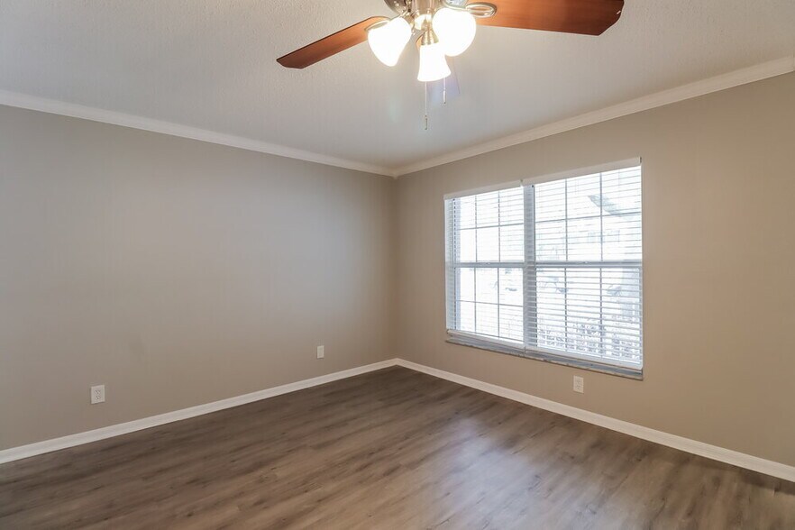 Building Photo - 732 Cape Cod Cir