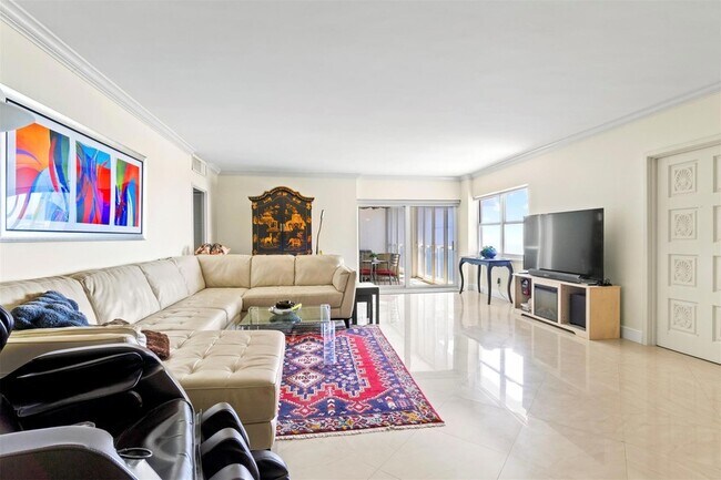 Building Photo - 111 N Pompano Beach Blvd