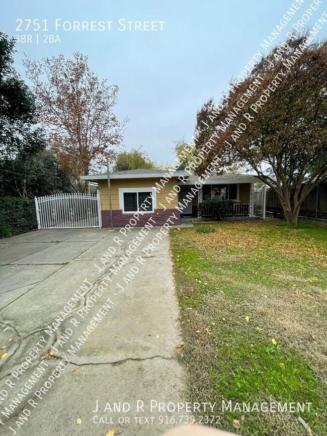 Building Photo - 2751 Forrest St