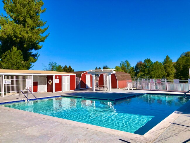 Building Photo - Awesome Updated Single Story in The Darling "Farm" Community of Wildomar, Close to Everything, bu...