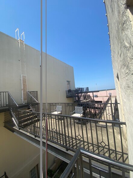 Building Photo - 1408 Washington St