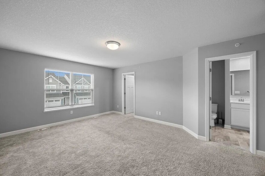 Building Photo - 20065 62nd Pl