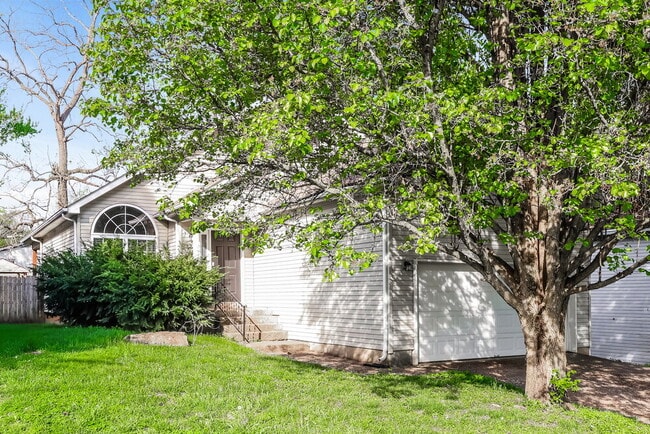 Building Photo - 1822 Jefferson Ave