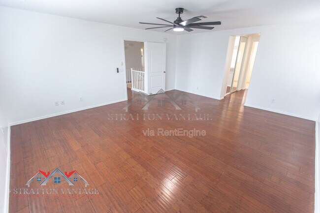 Building Photo - 110 Cholla St